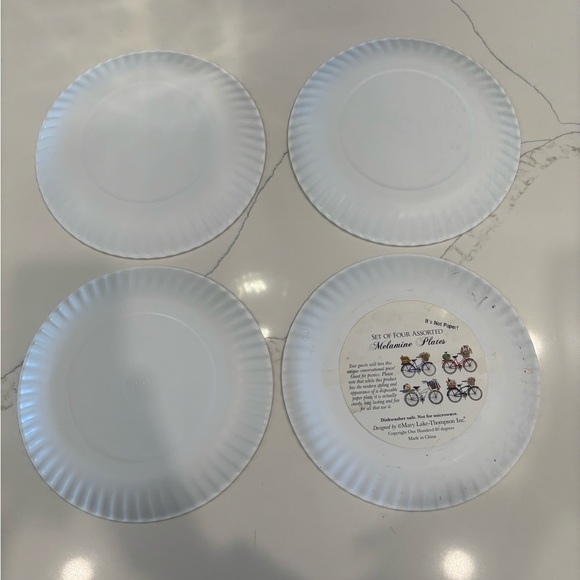 180 Degree Summer Beach Bicycle Paper Plate Style Melamine 9x9 4 CT Set Retro - Picture 2 of 4